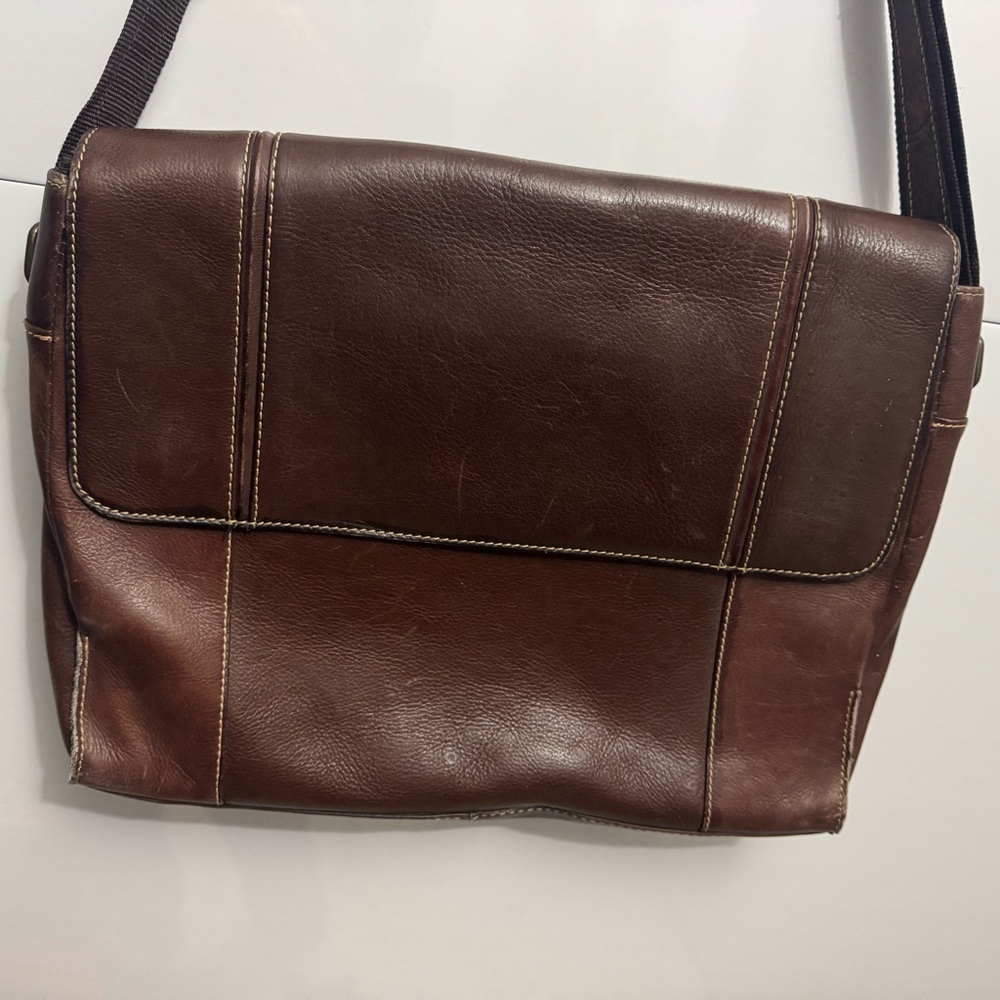 Pelle Studio Dark Brown Leather Messenger Bag